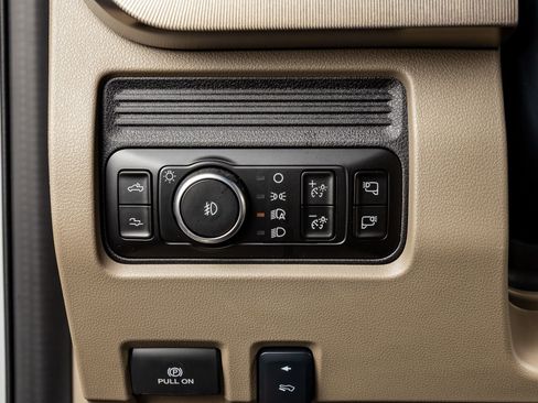 Used 2026 Ford F450 Platinum w/ Platinum Plus Package image 22