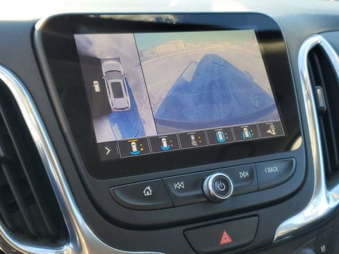 Used 2020 Chevrolet Equinox Premier image 17