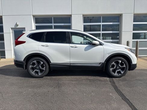 Used 2017 Honda CR-V Touring image 3