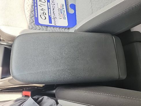 Used 2023 Chevrolet Equinox LT w/ Driver Convenience Package AWD/4WD image 18