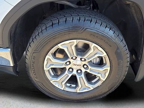 Certified 2024 GMC Sierra 1500 SLT image 9