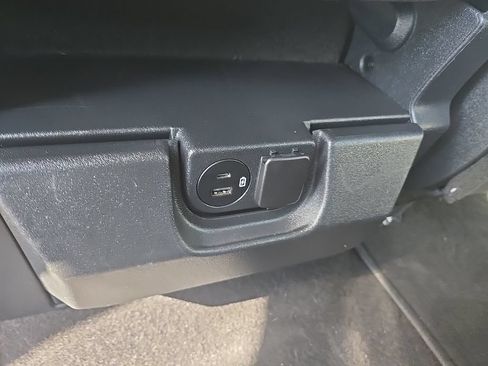 Used 2023 Ford F150 XLT AWD/4WD image 23