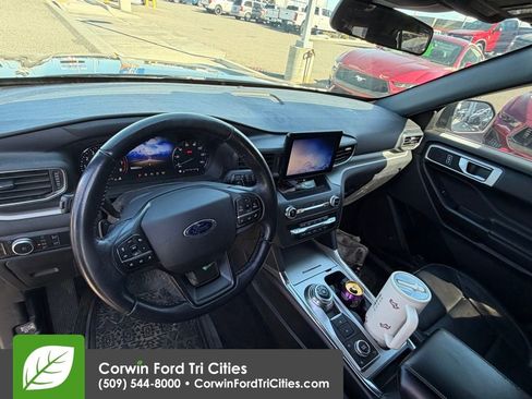 Used 2020 Ford Explorer XLT w/ Equipment Group 202A image 23