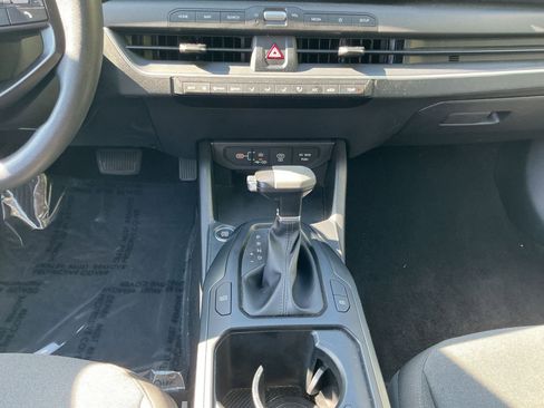 Used 2025 Kia K4 FWD image 37