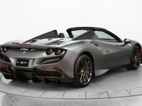 Certified 2023 Ferrari F8 Tributo image 7