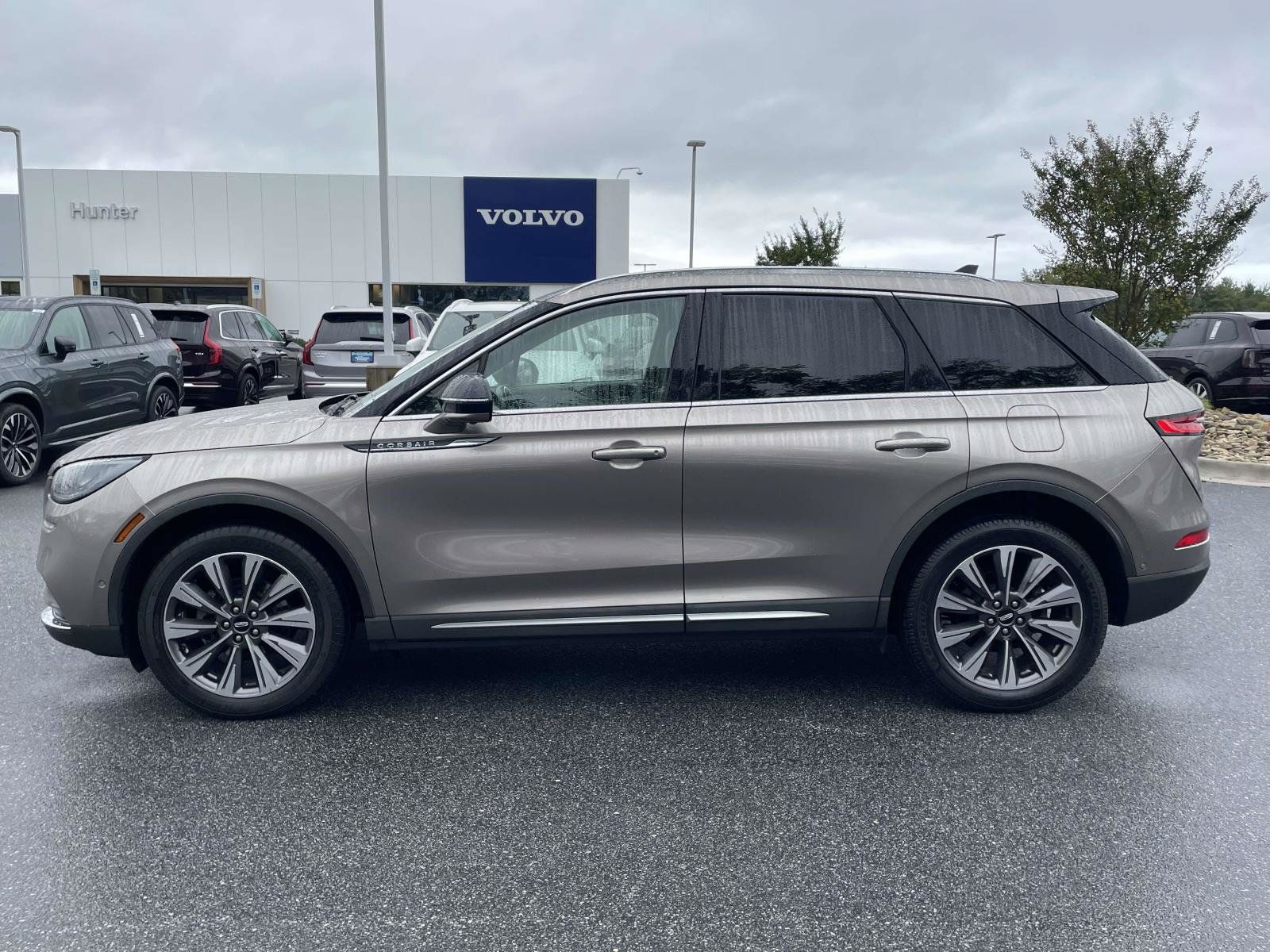 Used 2020 Lincoln Corsair Reserve FWD image 25