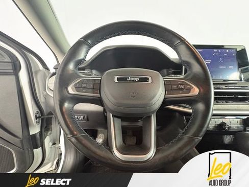 Used 2022 Jeep Compass Latitude w/ Convenience Group AWD/4WD image 12
