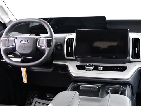 New 2026 Ford Expedition Max Active image 8