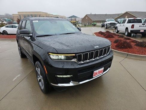 New 2025 Jeep Grand Cherokee L Limited w/ Trailer Tow Package image 8