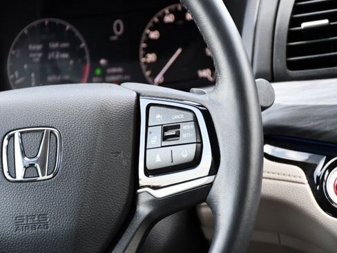 Used 2025 Honda Odyssey Elite image 22