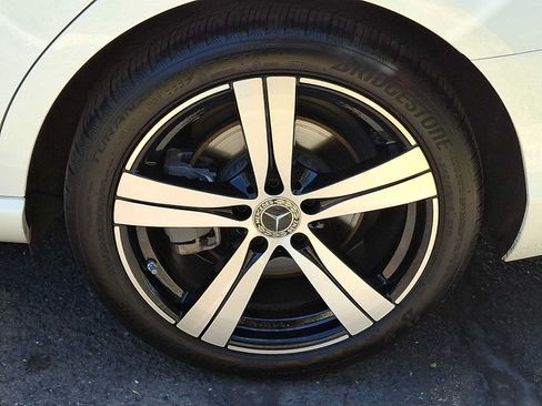 Certified 2025 Mercedes-Benz C 300 4MATIC Sedan image 7
