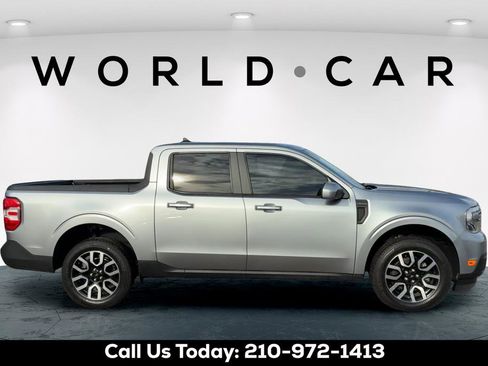 Used 2023 Ford Maverick Lariat w/ Lariat Luxury Package FWD image 2