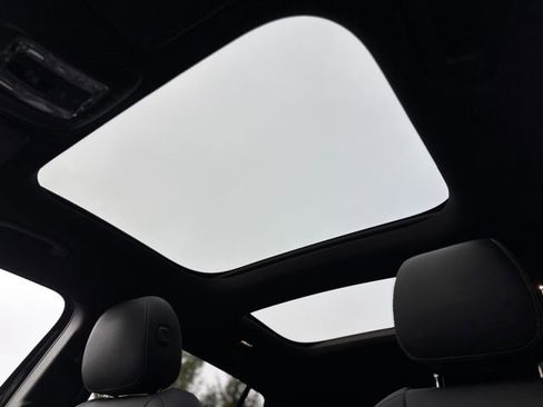 Certified 2021 Mercedes-Benz GLB 250 4MATIC image 14