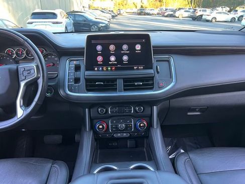 Used 2021 Chevrolet Tahoe Z71 w/ Z71 Signature Package AWD/4WD image 17