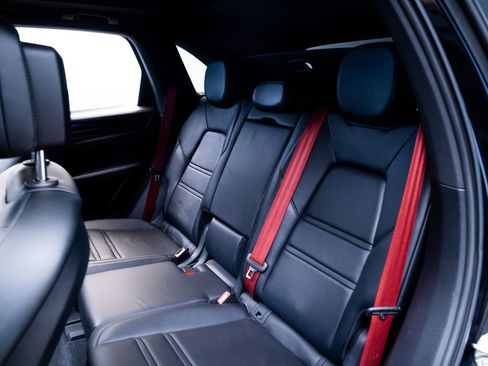 Used 2019 Porsche Cayenne AWD/4WD image 23