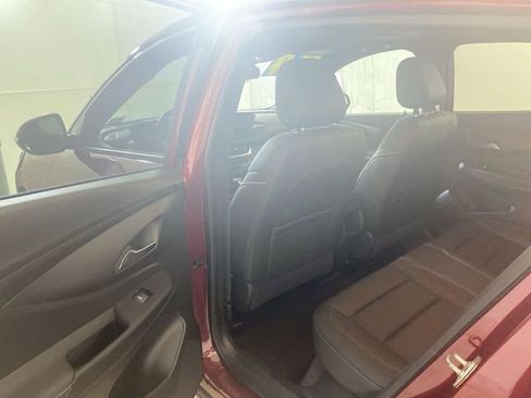 Used 2024 Buick Envista Avenir image 29