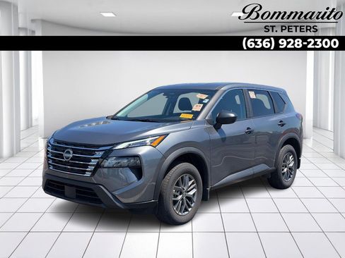 Used 2025 Nissan Rogue S FWD image 1