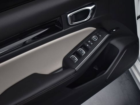 Used 2024 Honda Civic Touring image 6