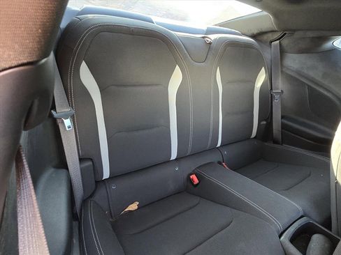 Used 2018 Chevrolet Camaro LT image 10