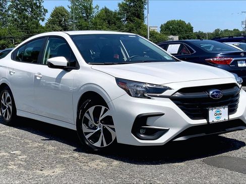 Certified 2025 Subaru Legacy Premium AWD/4WD image 2