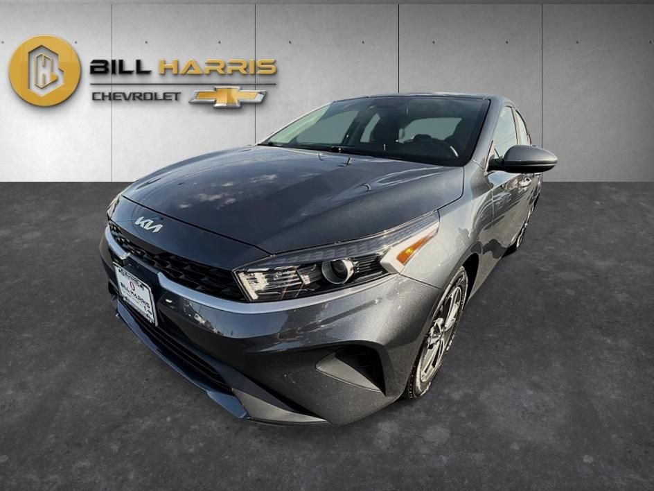 Used 2023 Kia Forte LXS FWD image 1