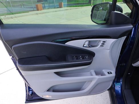 Used 2017 Honda Ridgeline RTL-E image 40