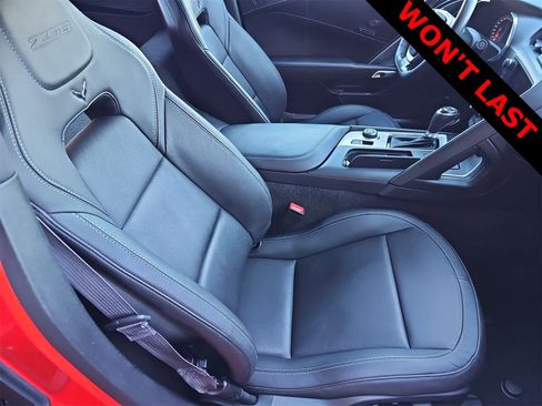 Used 2016 Chevrolet Corvette Z06 w/ 3LZ Preferred Equipment Group image 16