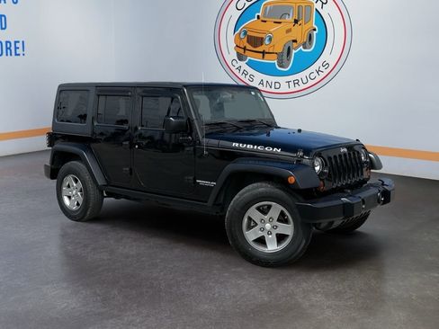 Used 2011 Jeep Wrangler Unlimited Rubicon w/ Connectivity Group image 8
