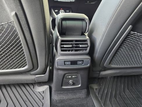 Used 2024 Audi Q4 e-tron Premium Plus w/ Premium Plus image 43