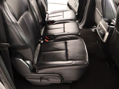 Used 2024 Ford Expedition Max XLT image 16