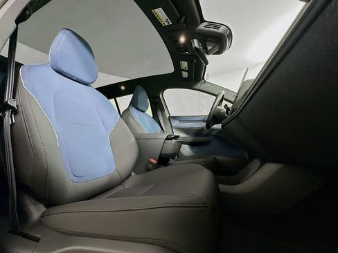 New 2026 Volvo EX30 Plus w/ Climate Package RWD image 24