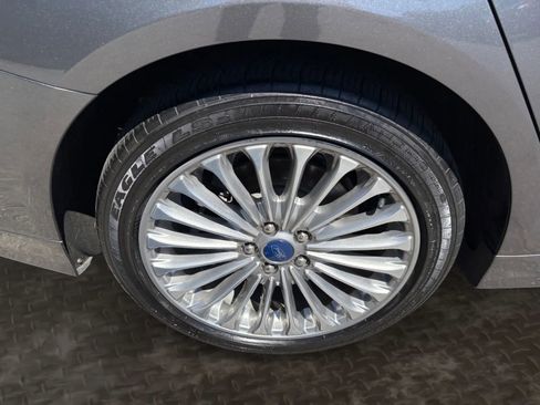 Used 2013 Ford Fusion Titanium w/ Titanium Driver Assist Pkg AWD/4WD image 39
