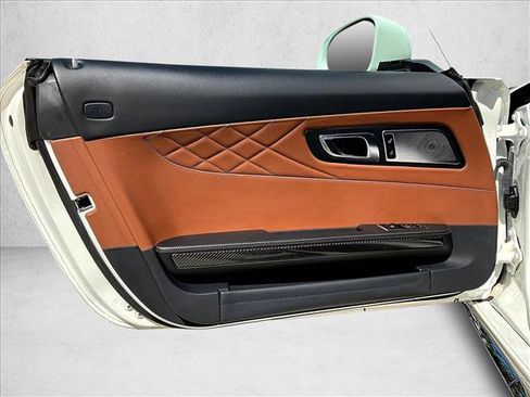 Certified 2021 Mercedes-Benz AMG GT C image 16