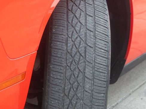 Used 2016 Dodge Challenger SXT RWD image 12
