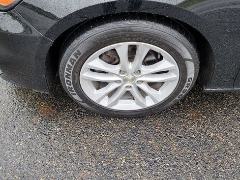 Used 2018 Chevrolet Malibu LT FWD image 6