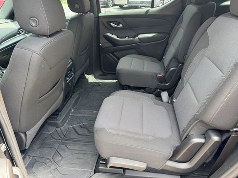 Used 2023 Chevrolet Traverse LT w/ Midnight/Sport Edition AWD/4WD image 21