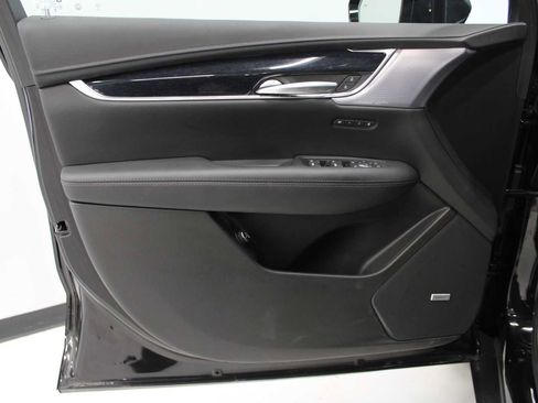 Certified 2024 Cadillac XT5 Premium Luxury image 12