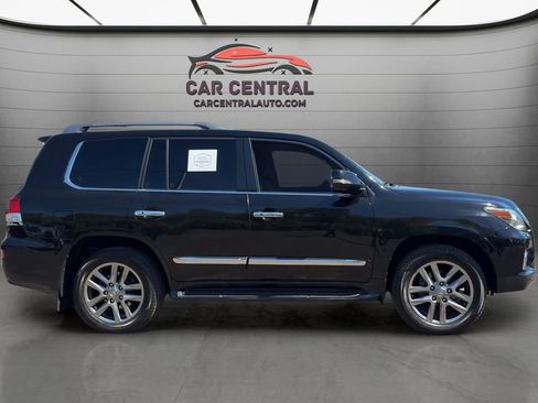 Used 2015 Lexus LX 570 4WD w/ Luxury Package image 6