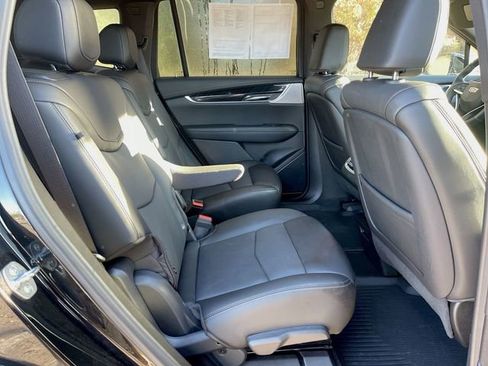 Used 2025 Cadillac XT6 Premium Luxury w/ LPO, Floor Liner Package image 28