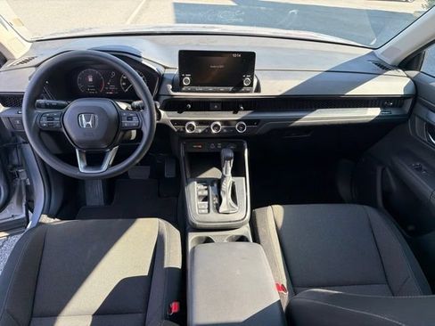 Used 2025 Honda CR-V EX image 12