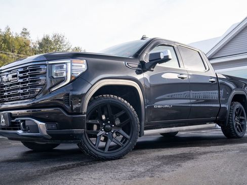 Used 2022 GMC Sierra 1500 Denali Ultimate image 1