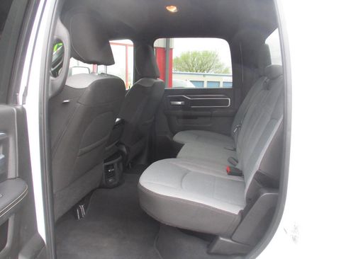 Used 2024 RAM 2500 Big Horn w/ Bed Utility Group AWD/4WD image 6