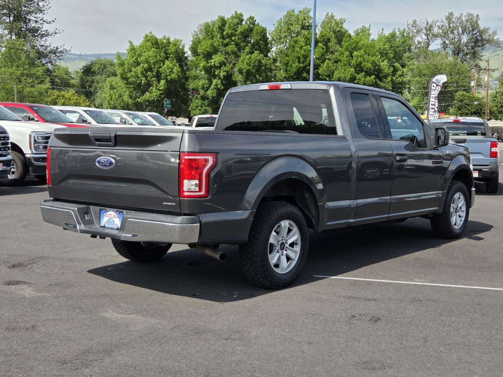 Used 2015 Ford F150 XLT RWD image 5