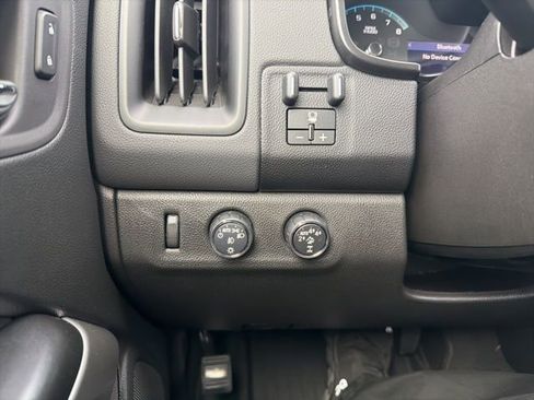 Used 2022 Chevrolet Colorado ZR2 w/ Colorado ZR2 Bison Edition image 19