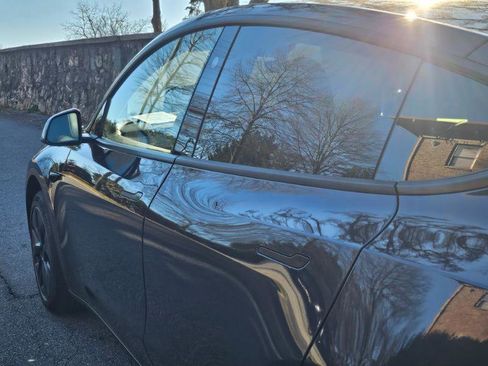 Used 2024 Tesla Model Y Long Range image 21