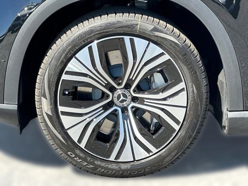 New 2026 Mercedes-Benz EQE 320 4MATIC SUV image 12