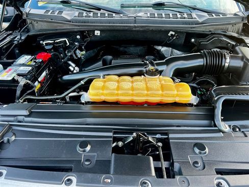 Used 2018 Ford F150 Lariat image 3