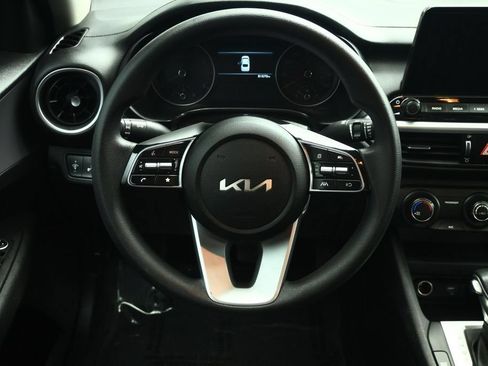 Used 2023 Kia Forte LXS w/ LXS Technology Package FWD image 34