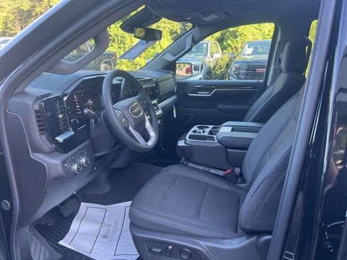 New 2026 GMC Sierra 1500 SLE image 13