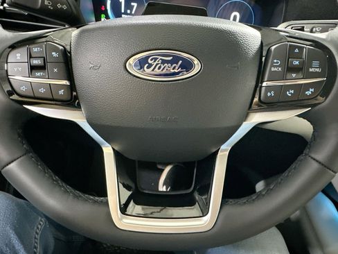 New 2026 Ford Explorer Platinum w/ LUX Leather Package image 19